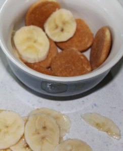 cookies-and-bananas-in-bowl
