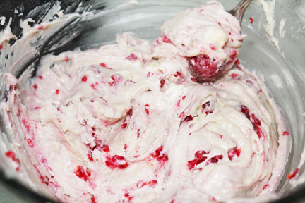 When they are well blended, spoon into paper-lined muffin cups.