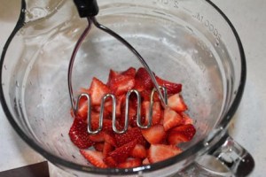 Mash them until they are juicy, but not pulverized like you would for jam. Sprinkle on sugar, stir and let rest for at rest for about 10 minutes.